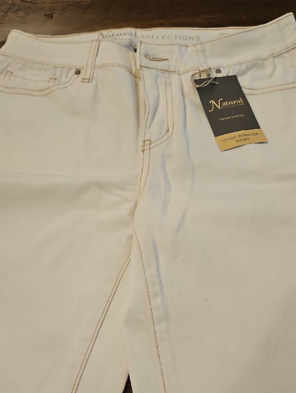 NWT Natural Reflections  Cream Bermuda Shorts